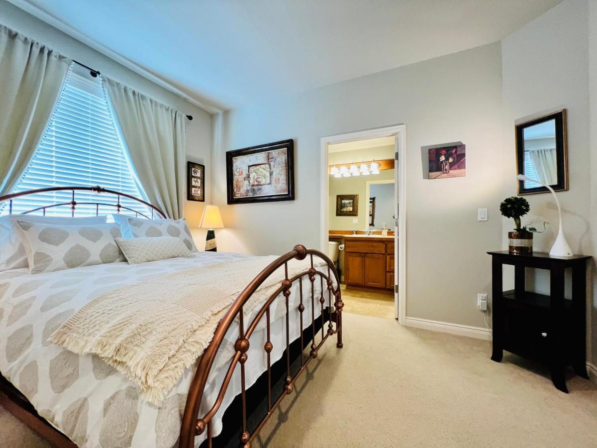 Lucy'S Elegant & Cozy House Lejlighed Sammamish Eksteriør billede